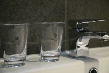 Hotel Vella Suite Suwon 3*