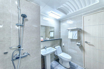 Jungmoon J Hill & City Hotel 3*