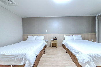 Jungmoon J Hill & City Hotel 3*