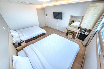 Jungmoon J Hill & City Hotel 3*