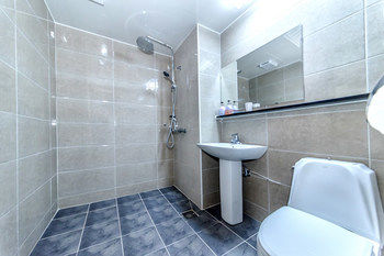 Jungmoon J Hill & City Hotel 3*
