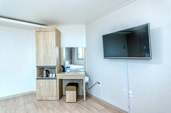 Jungmoon J Hill & City Hotel 3*