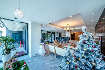Jungmoon J Hill & City Hotel 3*