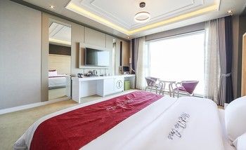 Hotel the One Yeosu 3*
