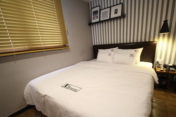 Calm Rest Hotel Busan Sasang 2*