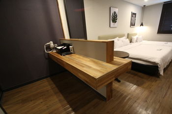 Calm Rest Hotel Busan Sasang 2*