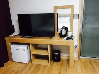 Jeju Moseulpo Hotel 2*