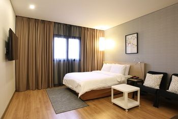 Hotel Clover 3*