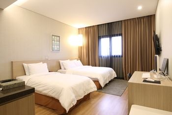 Hotel Clover 3*