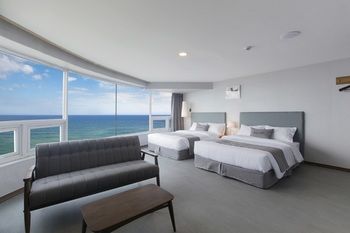 EL Hotel 3*