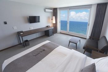 EL Hotel 3*
