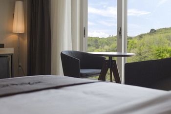 EL Hotel 3*