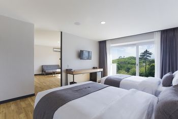 EL Hotel 3*