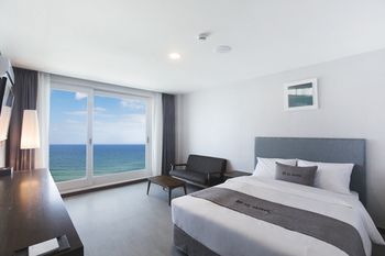 EL Hotel 3*