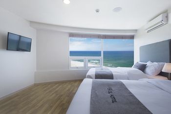 EL Hotel 3*