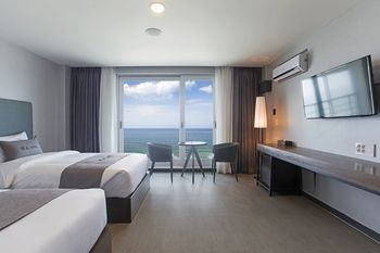 EL Hotel 3*