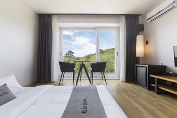 EL Hotel 3*