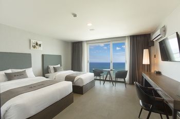 EL Hotel 3*