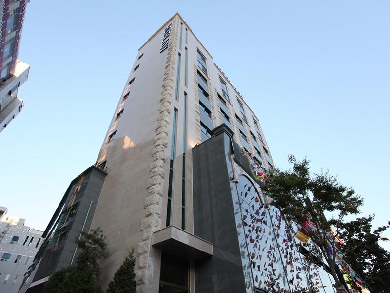 Business Design Hotel Luv 4*