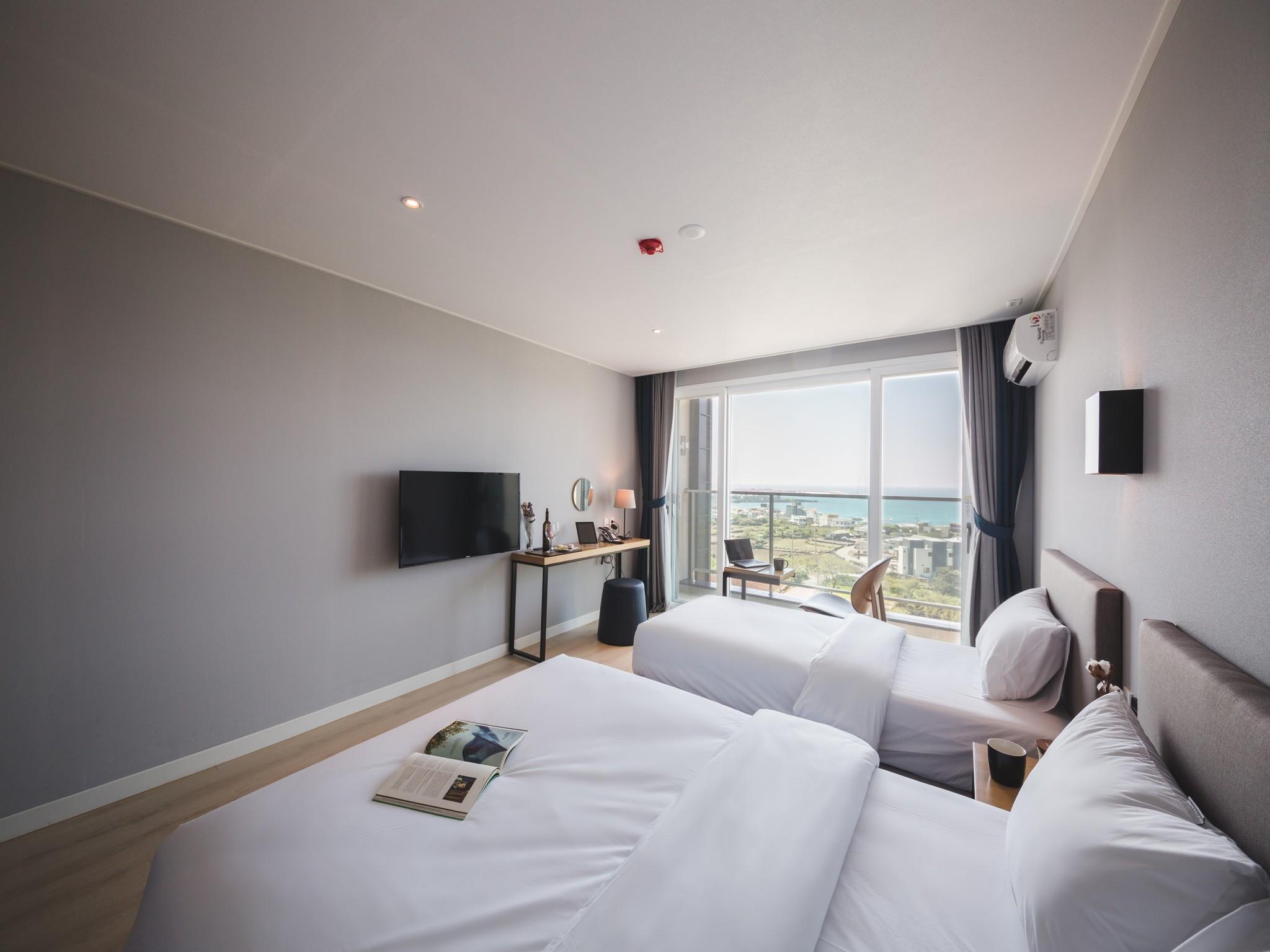 Sally's Jeju 3*