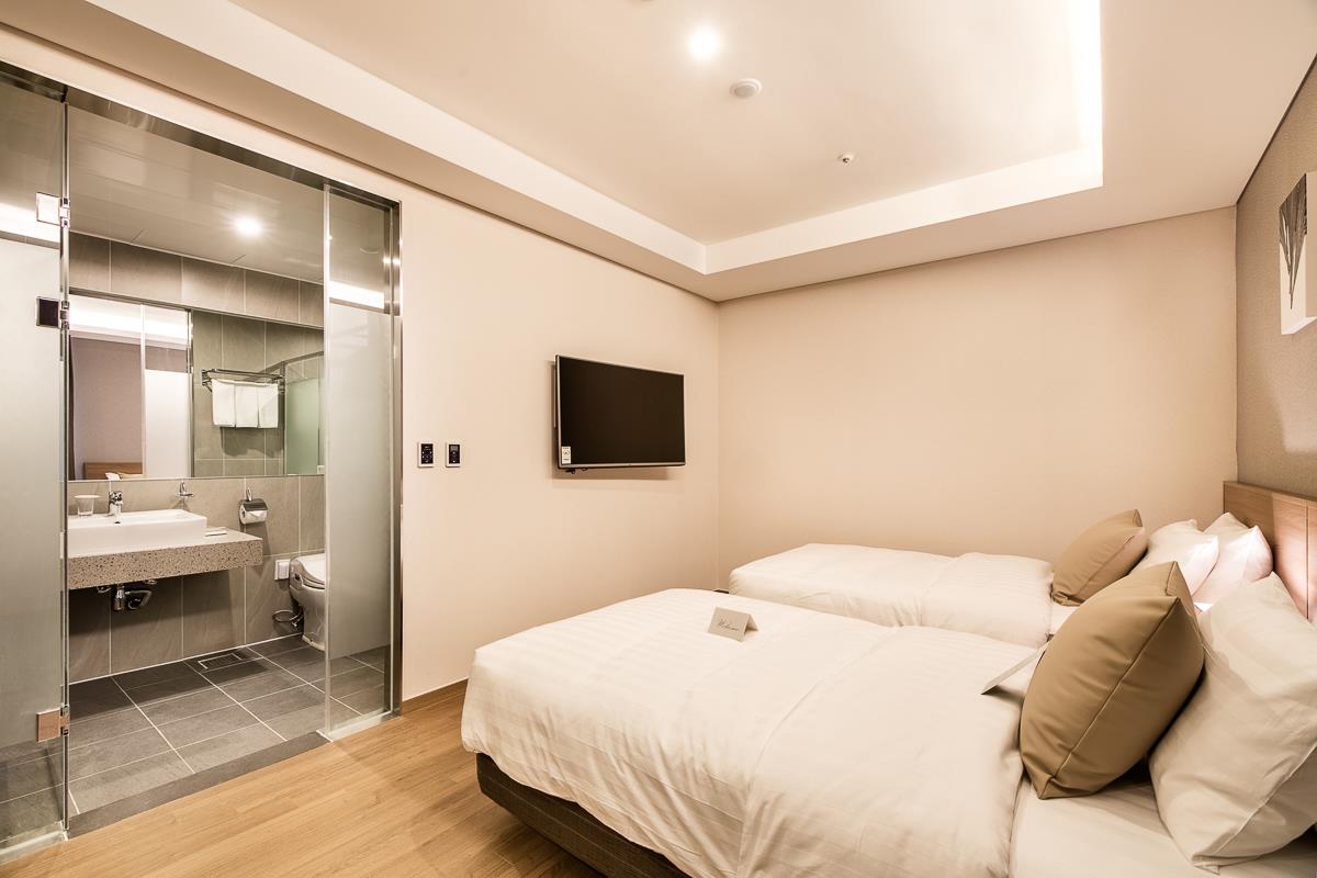 WD Hotel 3*