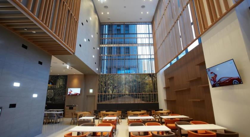 Holiday Inn Express Suwon Ingye 3*