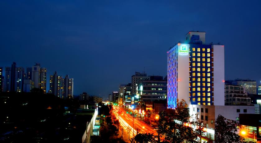Holiday Inn Express Suwon Ingye 3*