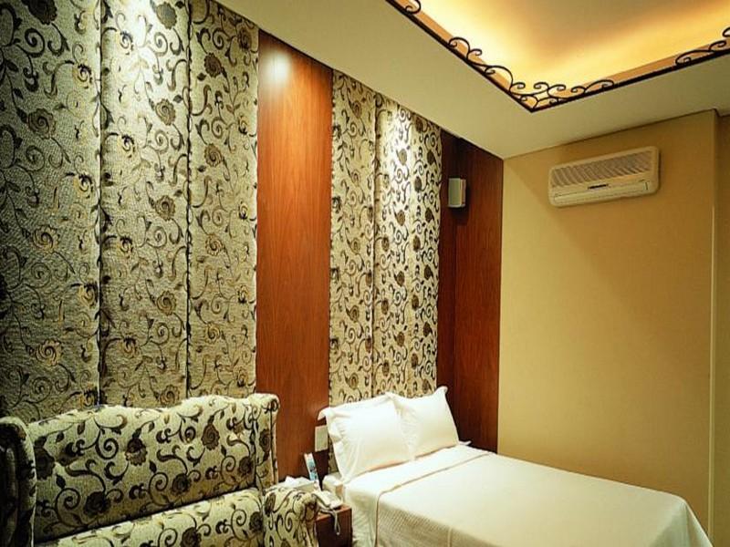 Hotel TJ 2*