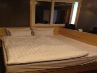 7 Motel 2*
