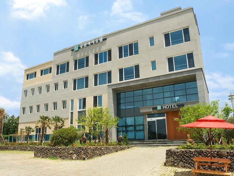 Hotel The Grang Jungmun 3*