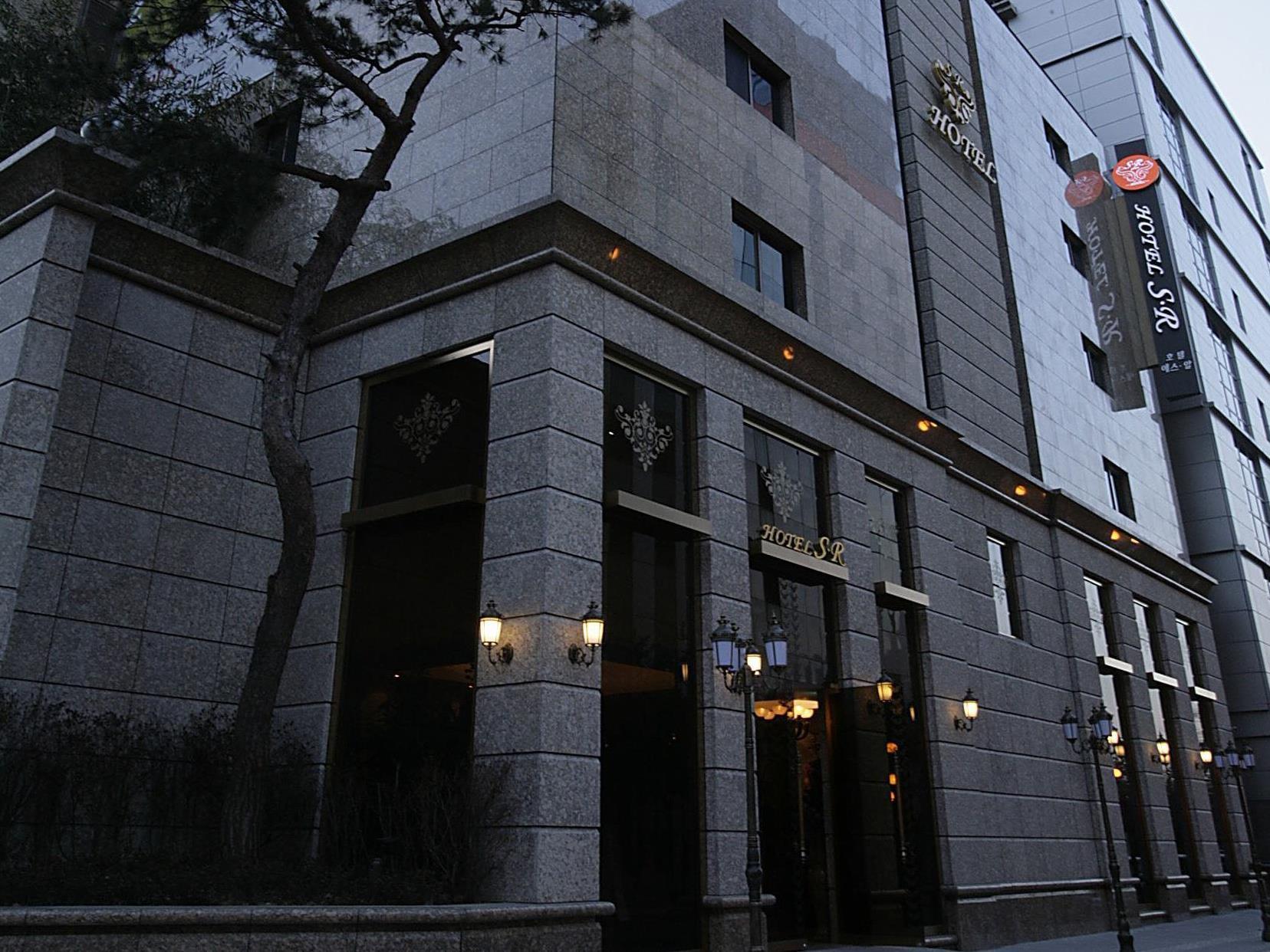 SR Suites Pangyo 3*