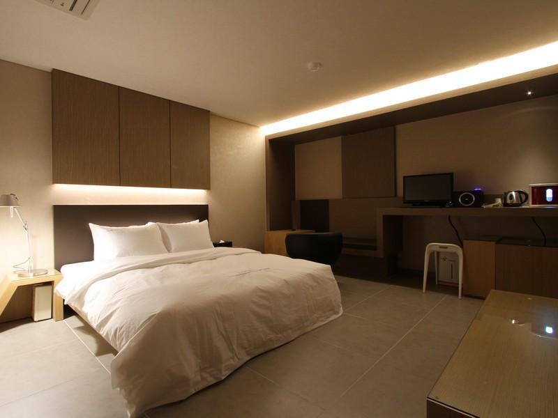 Valentine Hotel 2*