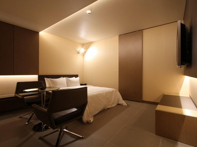 Valentine Hotel 2*