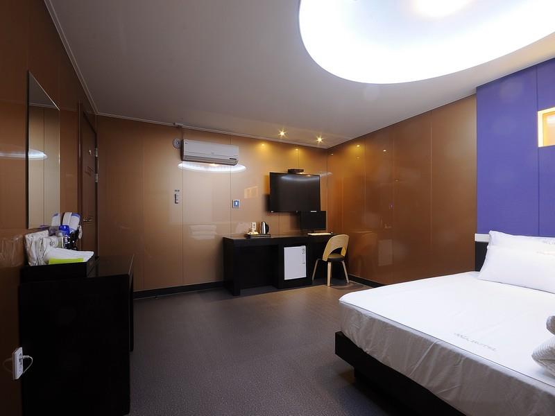 WA Hotel Nampo 2*