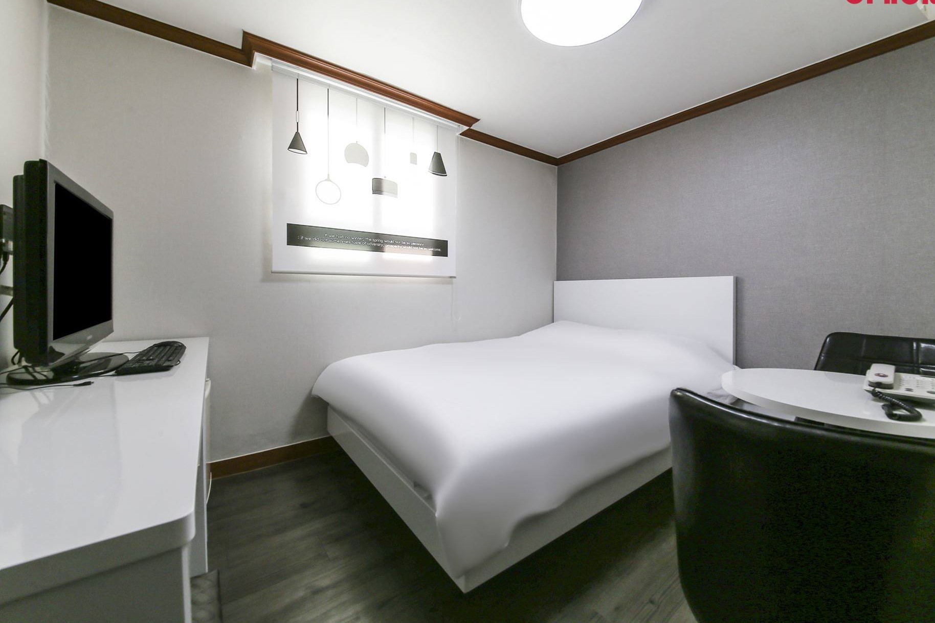 Dapsimni Hotel Grim 2*