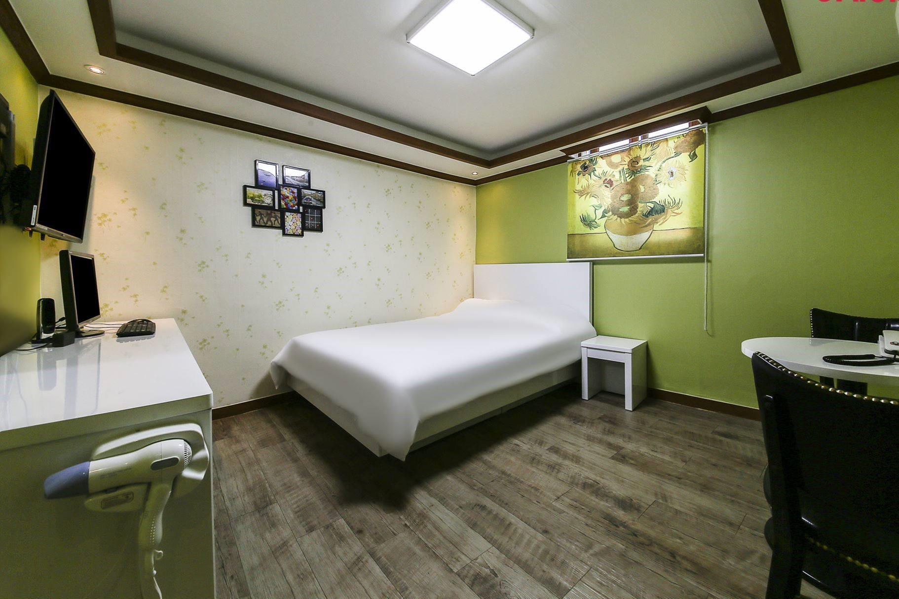 Dapsimni Hotel Grim 2*