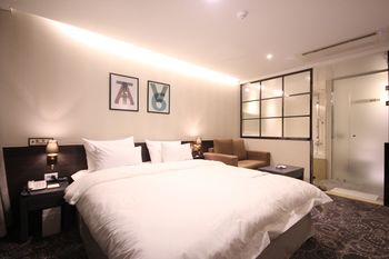 Casaday Hotel 3*