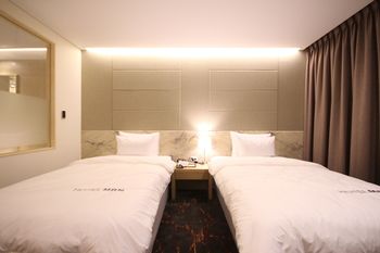 Casaday Hotel 3*