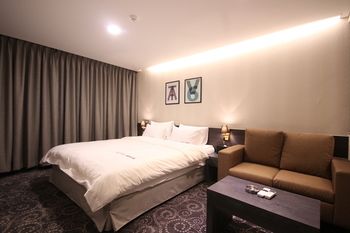 Casaday Hotel 3*