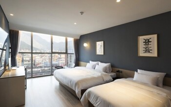 Hound Hotel Changwon - Jinhae Yongwon 3*