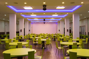 Whinstone Hotel and Resort 3*