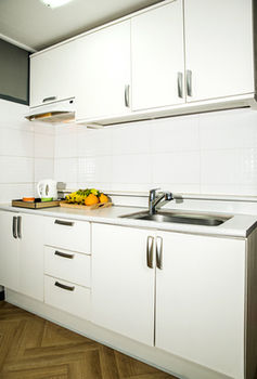 Whinstone Hotel and Resort 3*