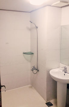 Whinstone Hotel and Resort 3*