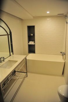 Sillim Dominique Hotel 3*