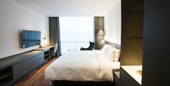 Sky View Hotel 3*