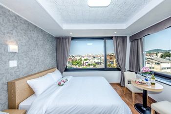 Leslie Hotel 2*