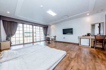 Leslie Hotel 2*
