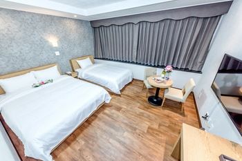 Leslie Hotel 2*