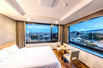 Leslie Hotel 2*
