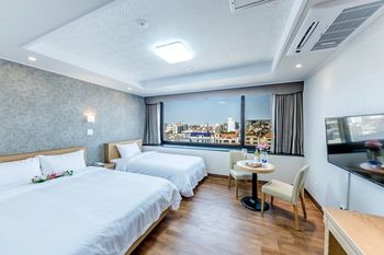 Leslie Hotel 2*